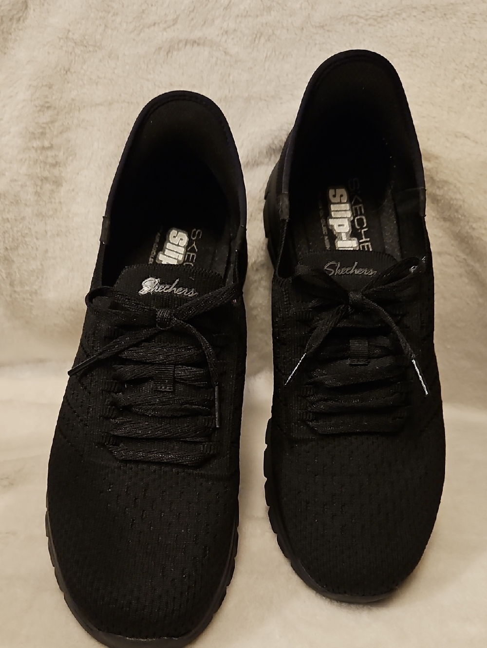 Skechers Black Lightweight Knit Lace-Up Sneakers